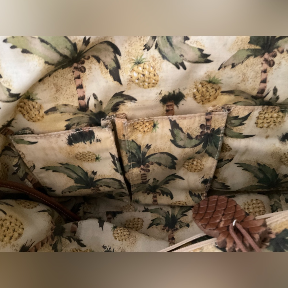 Liz Claiborne Tropical Palm Tree Clutch Bag - Picture 2 of 14